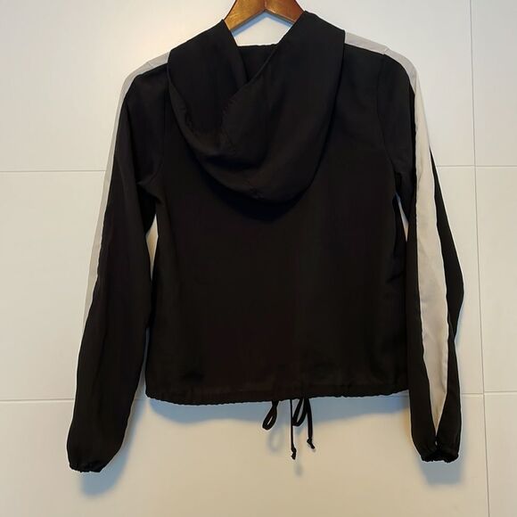 Monteau Thin Black and White Bomber Size Small - Picture 6 of 7